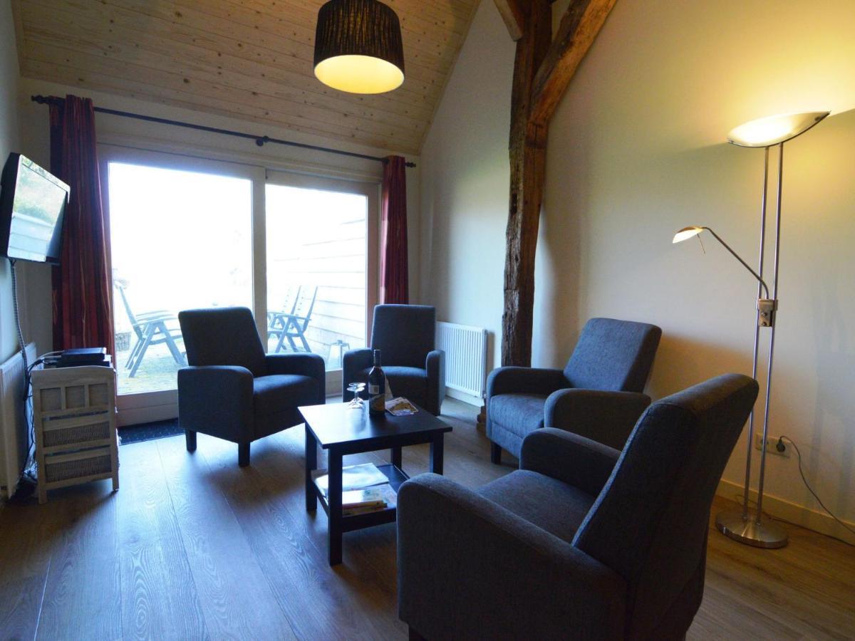 Staying In A Thatched Barn With Box Bed Beautiful View Region Achterhoek Geesteren  المظهر الخارجي الصورة
