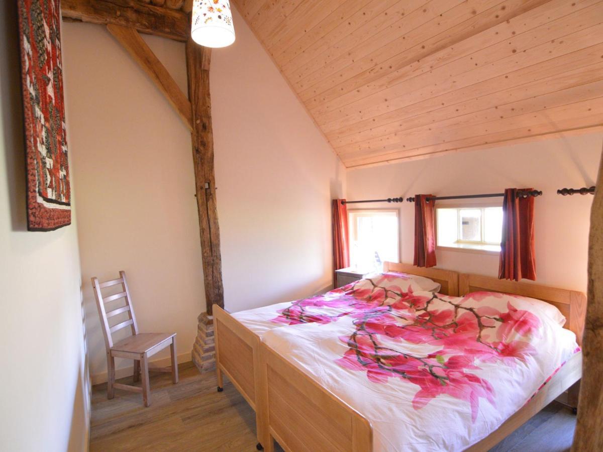 Staying In A Thatched Barn With Box Bed Beautiful View Region Achterhoek Geesteren  المظهر الخارجي الصورة